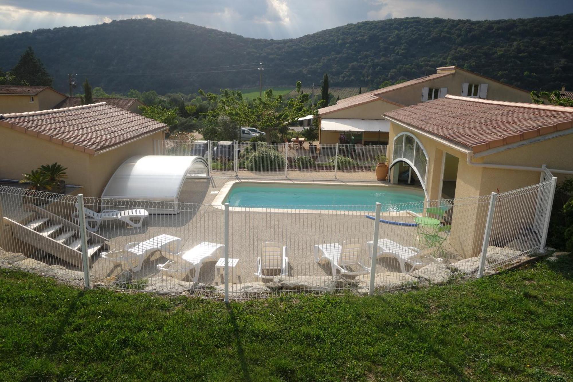 Gites Du Combeau Saint-Maurice-dʼIbie Exterior foto
